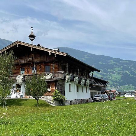 Blick Zum Mayrhofen Ramsau im Zillertal Exterior photo